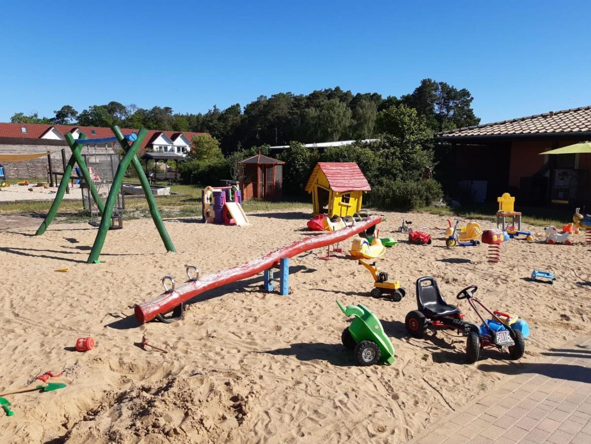 Ferienpark Templin Direkt Neben Der Naturtherme 외부 사진